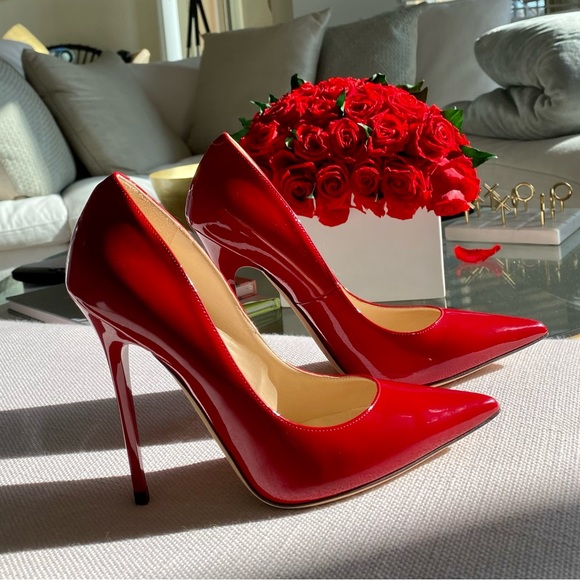 Designer Shoes - Picture 4 of 7